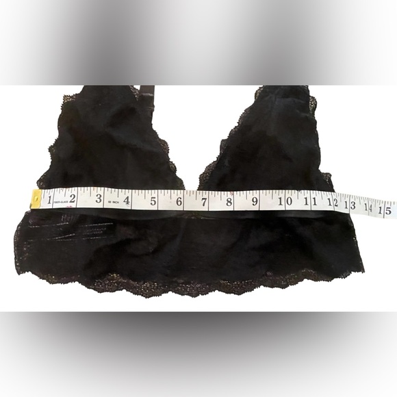 Victoria’s Secret Bra - Picture 4 of 7